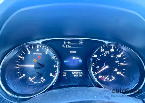 2015 Nissan Rogue S z USA, uszkodzony, nr VIN 5N1AT2MV3FC905316